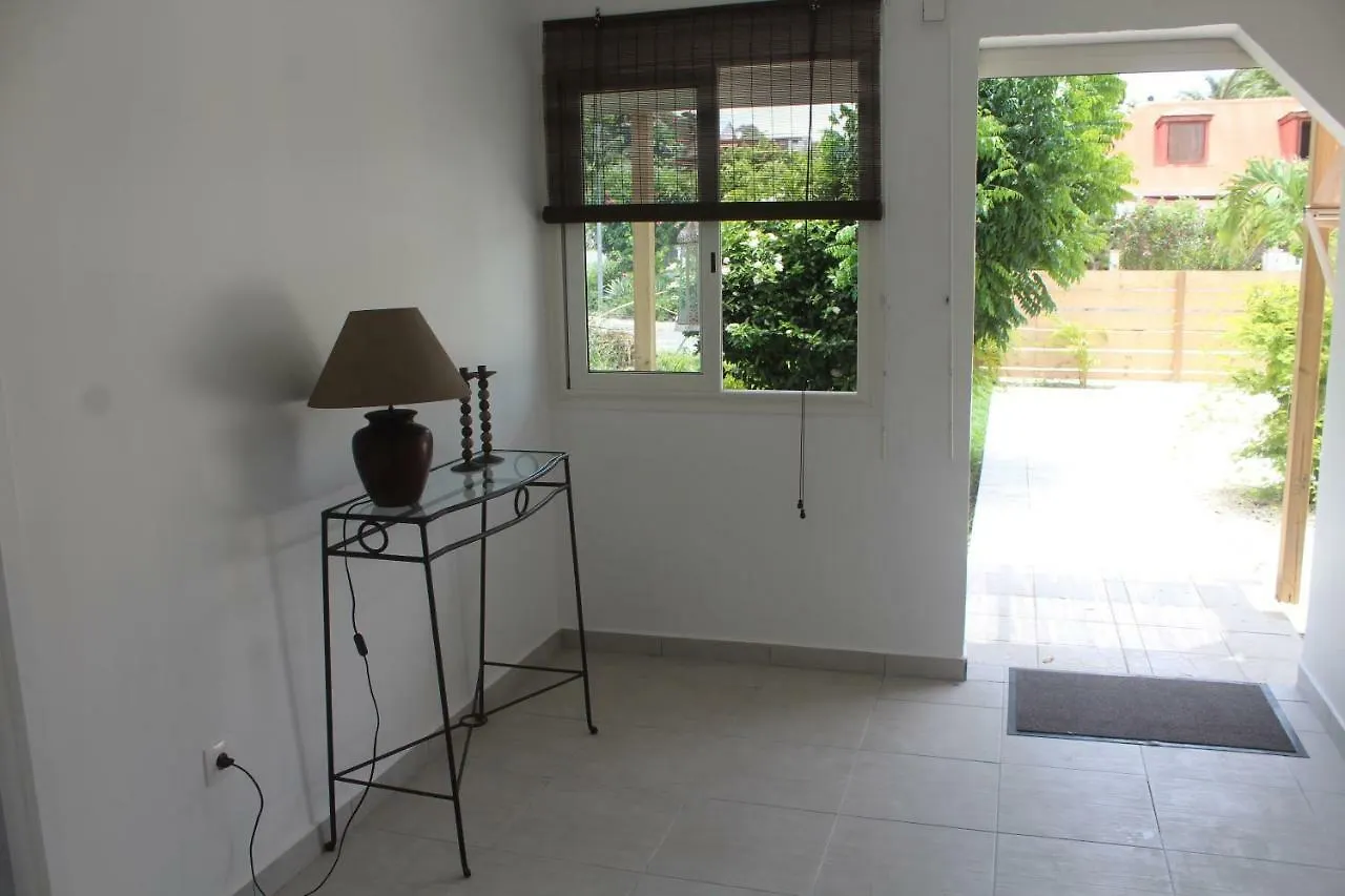 Residence Bois Flotte Sainte-Anne  Guadeloupe