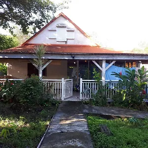 Séjour chez l'habitant Lélis, Sainte-Anne (Grande-Terre)