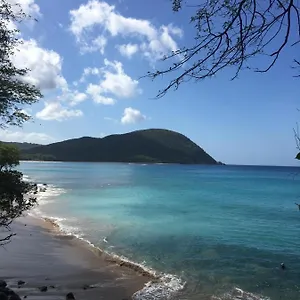 Hébergement de vacances La Du Bonheur- Passion Créole - Charme Et Confort Au Rendez-vous, Sainte-Anne (Grande-Terre)